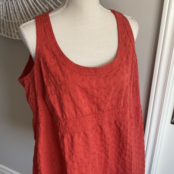 Encore - Burnt Orange Tank with Embroidered Dots - Picture 4 of 10